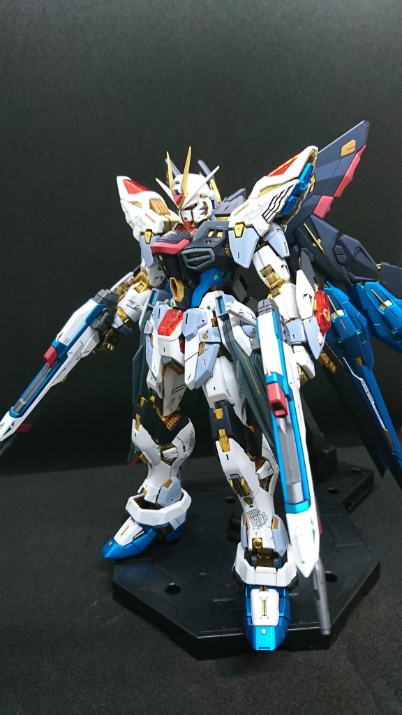 今回の塗装のコンセプトは マッドキャンディ塗装 肉眼で見るとすごくいい質感なのですがスマホ画質だからかわかりませんね。