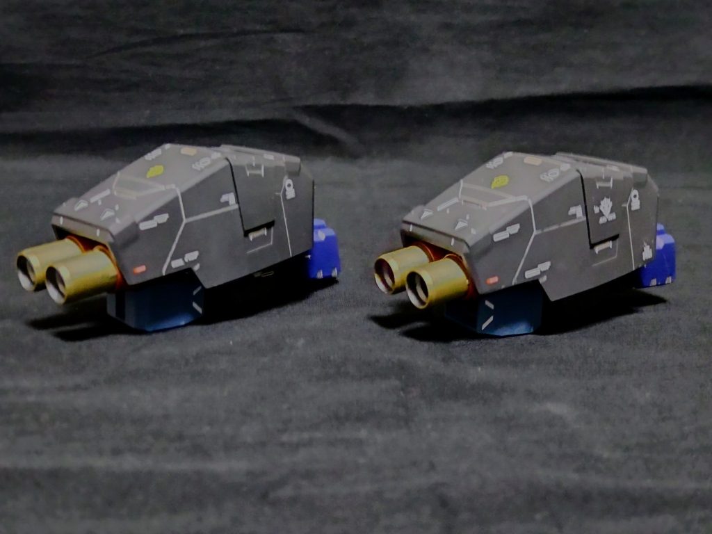 追加装備、有線式2連装メガ粒子砲ブラウ・ブロの有線式2連装メガ粒子砲を小型化した試作品を80%しか完成してないと言われた技官が無理やり出撃前に突貫で装備させたという設定。