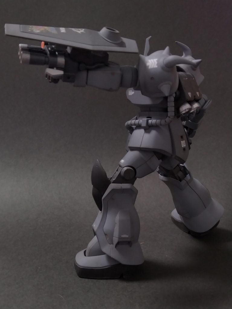 ヒートロッドを巧みに使用した、近接戦が得意で連邦のMSを幾度となく鹵獲。ただ鹵獲したMSのコクピット内は血だらけでパイロットは消息不明だったとか・・・