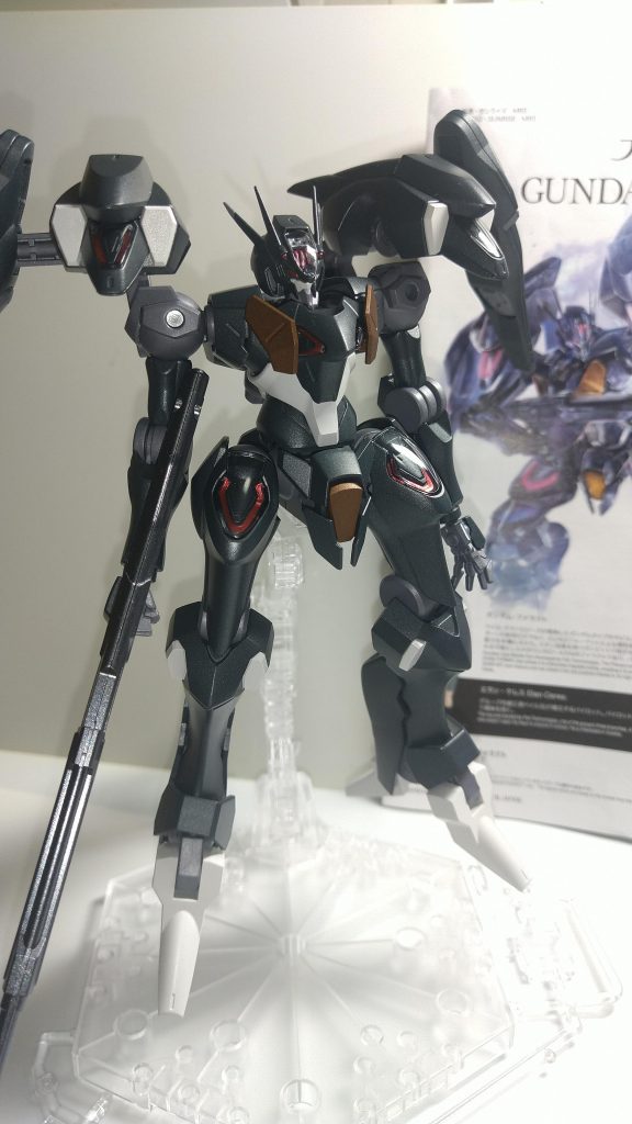 ガンダム　ファラクト–2枚目/制作者：鈴木 英介