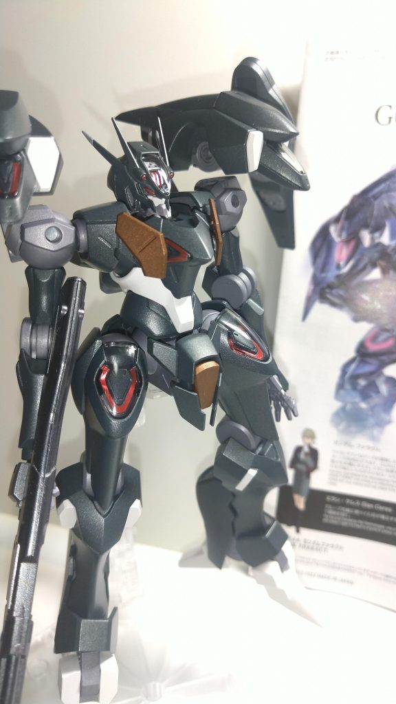 ガンダム　ファラクト–4枚目/制作者：鈴木 英介