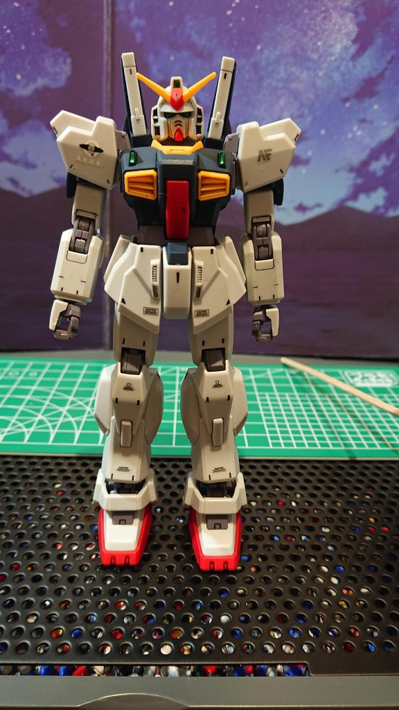 正面立ちです。あらためてみるといろいろと粗が目立ちます。もっと精進していかないとダメですね。