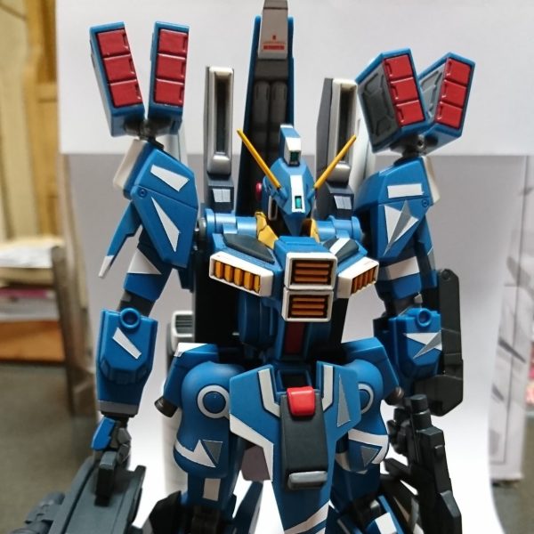 ガンダムマ－ク5追加装備。