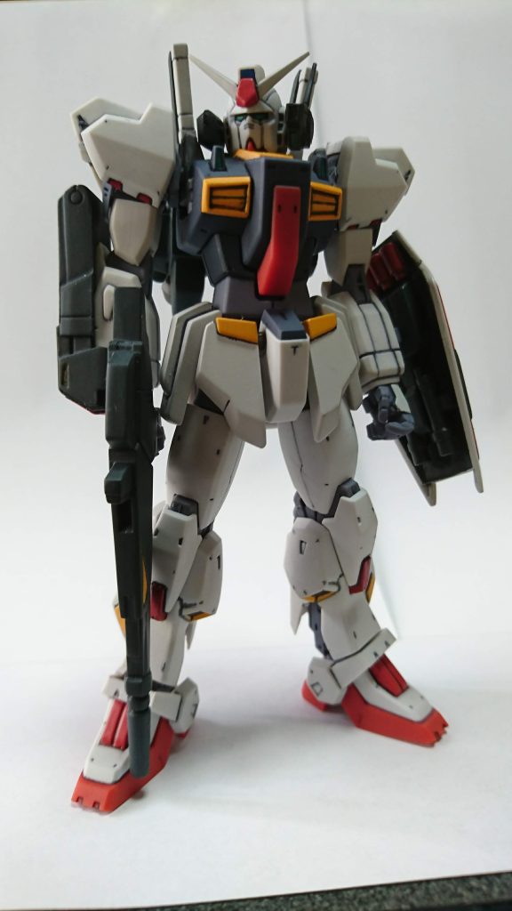 右腕にグレネード装備。グレネードはGFF系です。