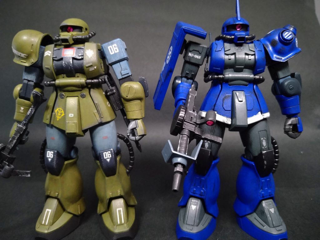 実は昨年2022年の一発目も旧HGUCザクでした(笑)今回は頭部パーツを約5ミリ切断して見栄えを変更してます