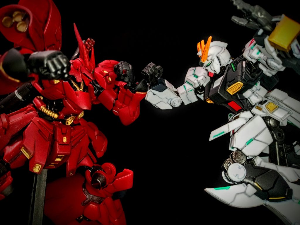 GフレームFA  νガンダム & サザビー–3枚目/制作者：かむ。(kamudesu)