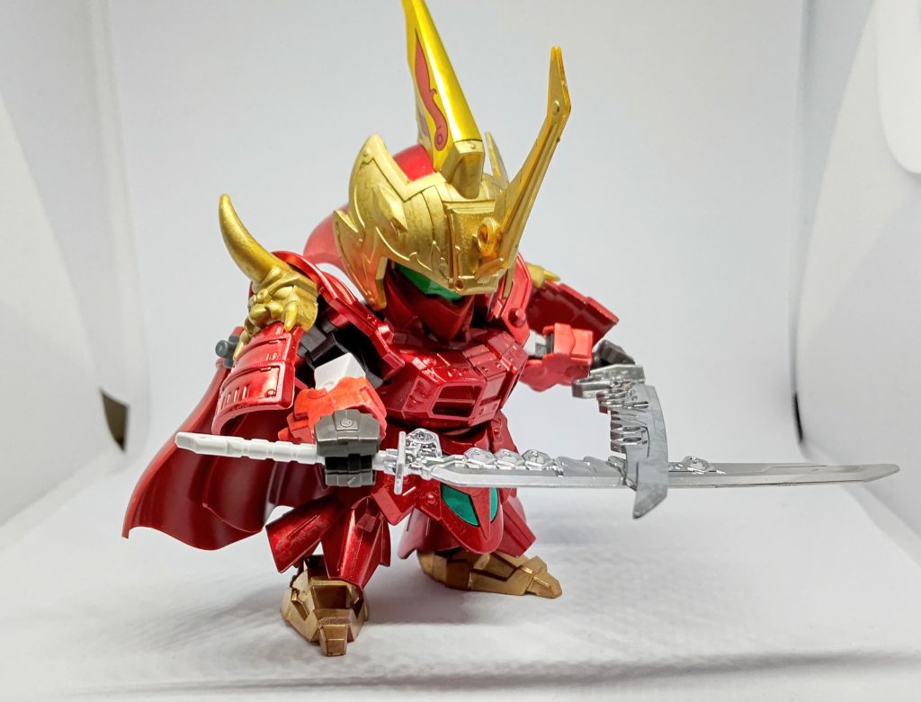 鎧の制約であまりポーズをとる事は出来ません。