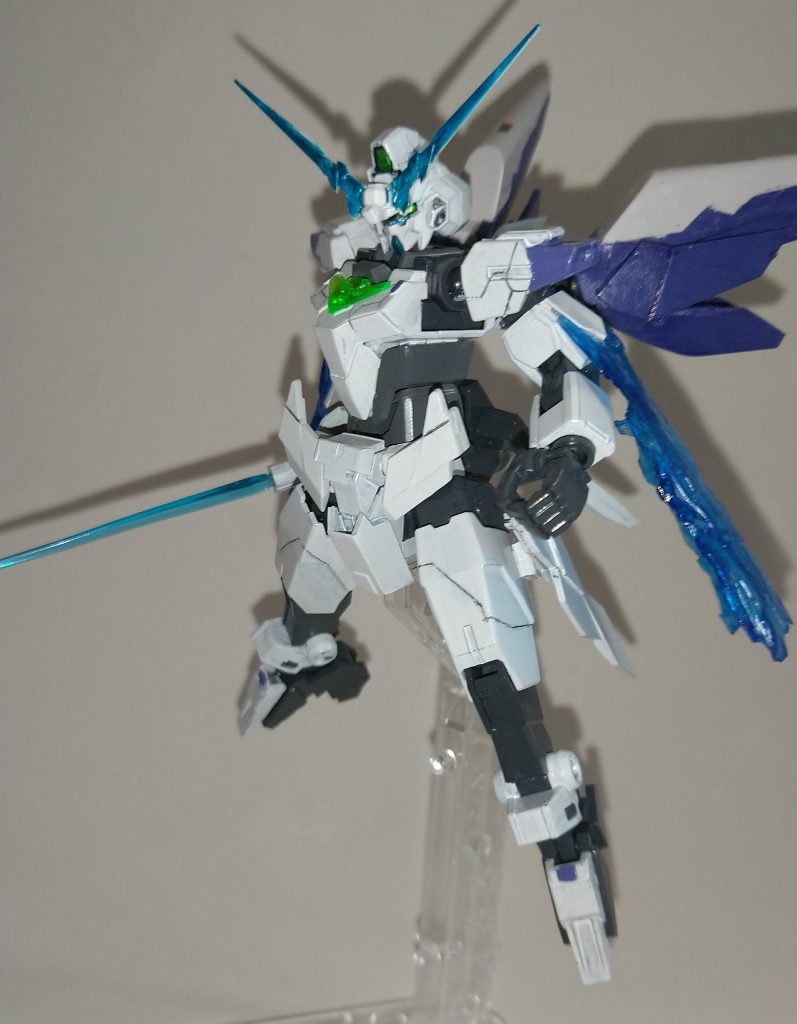 一部パーツ差し替えでデストロイモード。