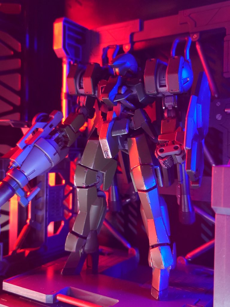 今回は、多用な兵装にチェンジできる仕様になってます。