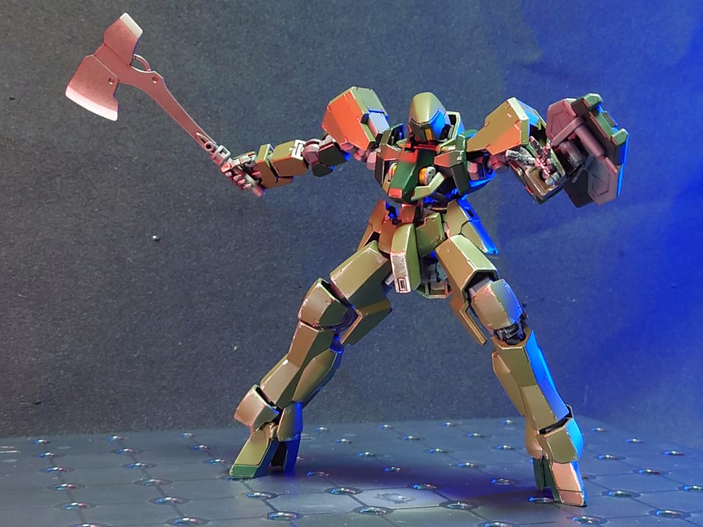 かっこいいだけの攻撃に向かないポーズ。