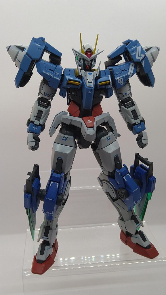 プレバン品です。スミ入れはシェイドブルーにしました。部品がかなり多く、シールもかなり苦労しましたが、(自己)満足してます😁