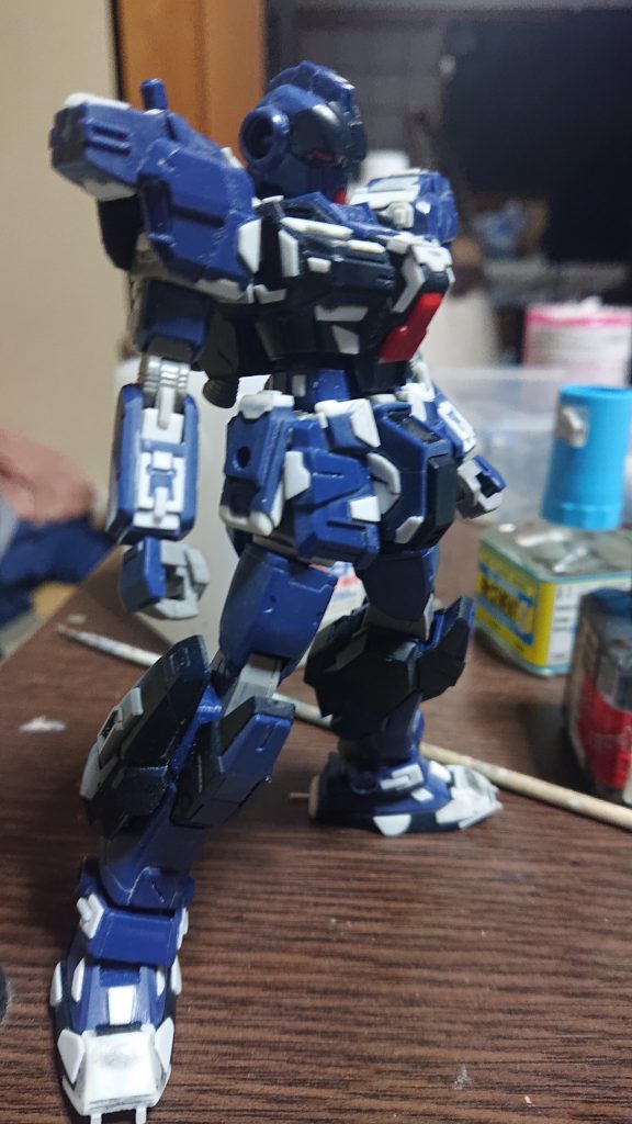 プラ板とか張り付けました。