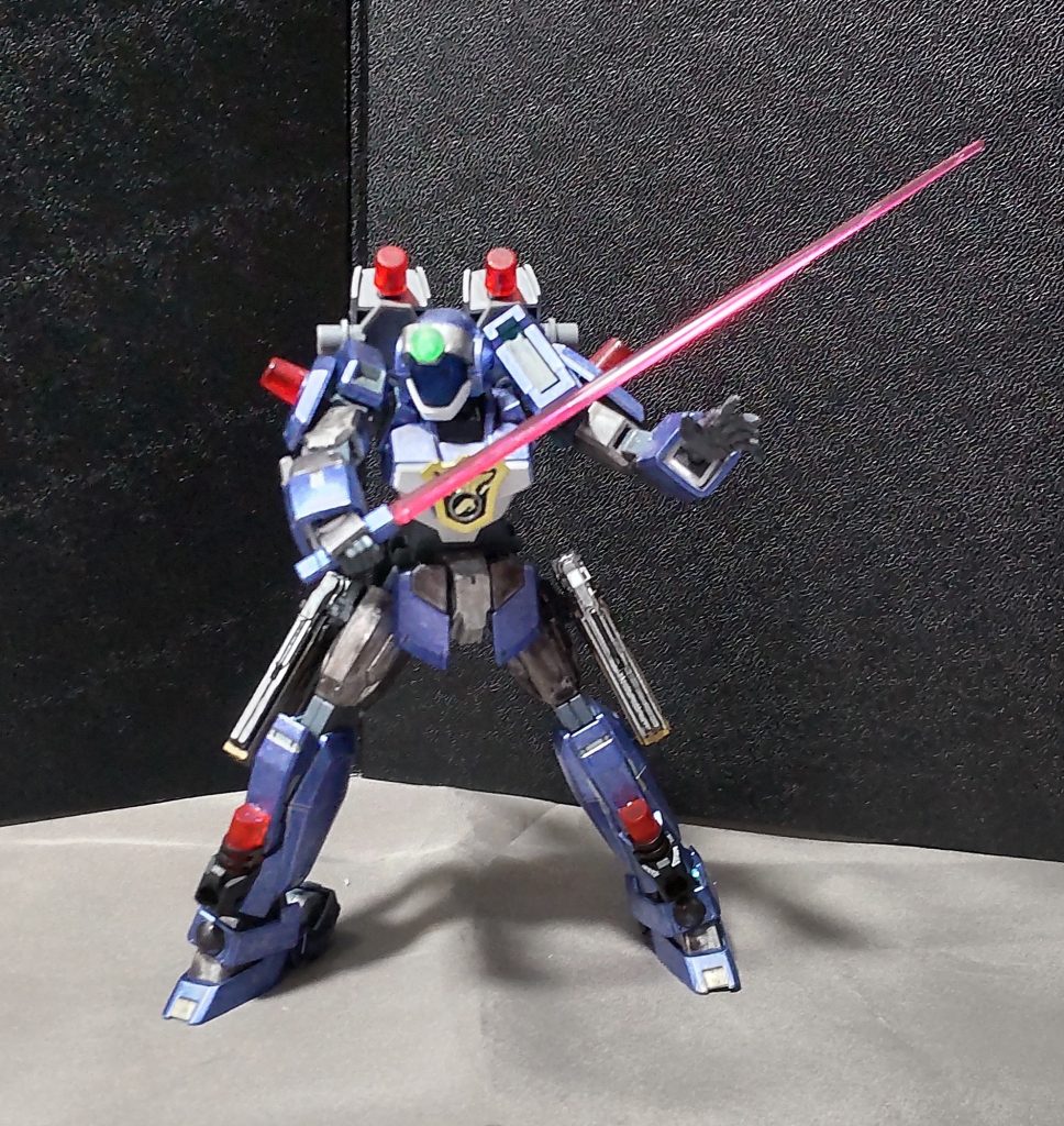 ○レーザーブレードビームとは違う謎のエネルギーで敵を斬り裂く武器で、基本はトドメのときに使用されている。