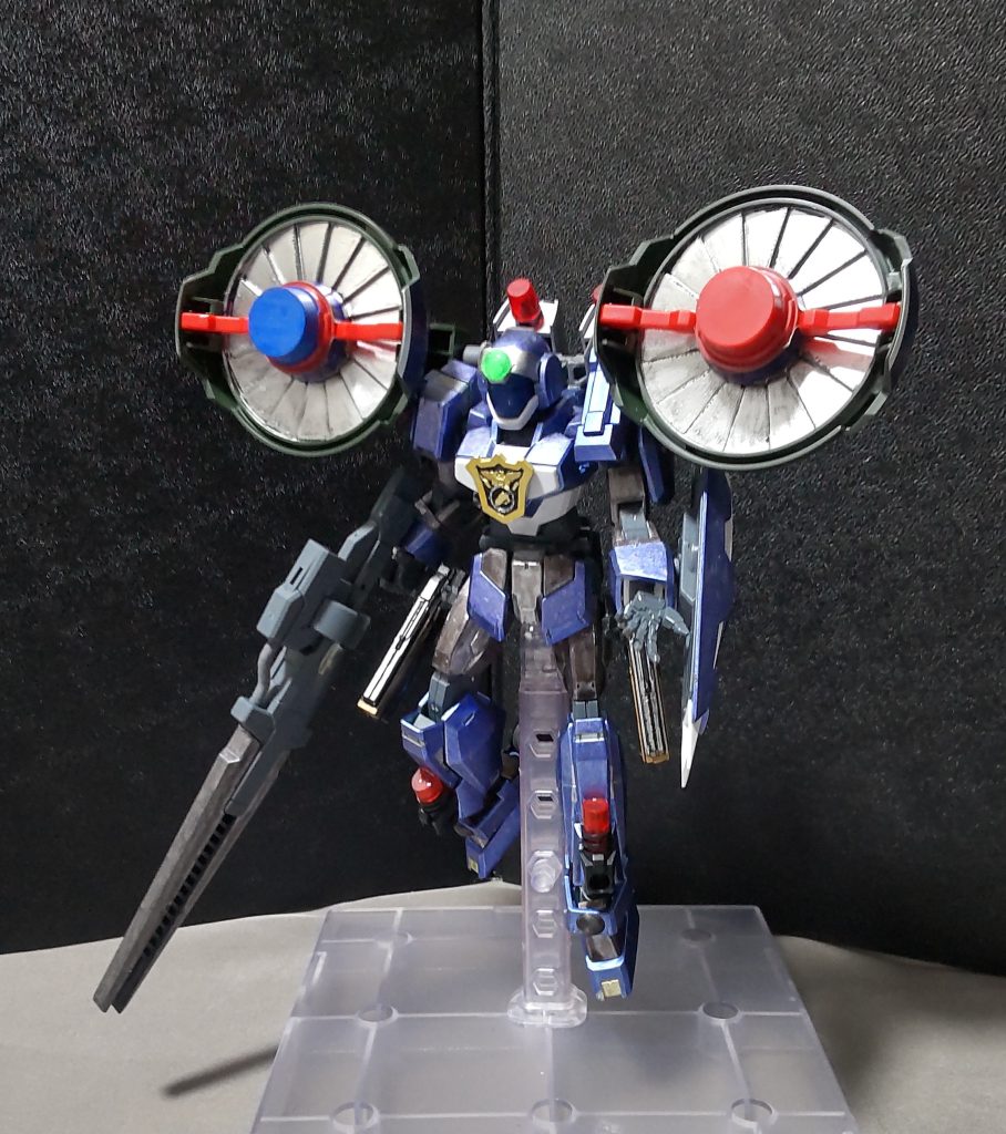 ローターを前方に展開することで、「ジャスティストルネード」を使用することが可能です。※宇宙空間では使用不可