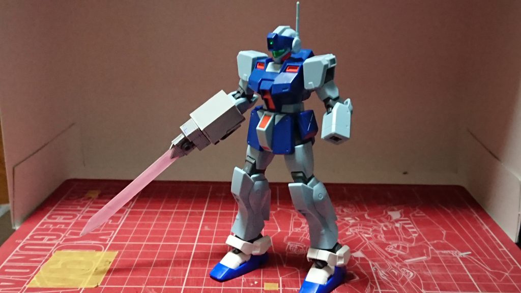 実は最初に制作したのがスナイパーライフルではなくソードでした