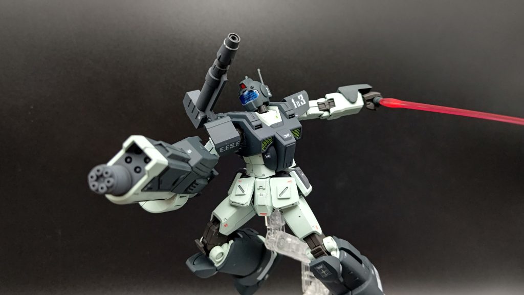 カラーリングはガンキャノンⅡのパターンを模倣。この機体が様々な中距離支援MSの遺伝子を持っている事を伝えたくてこのカラーリングにしてみました。