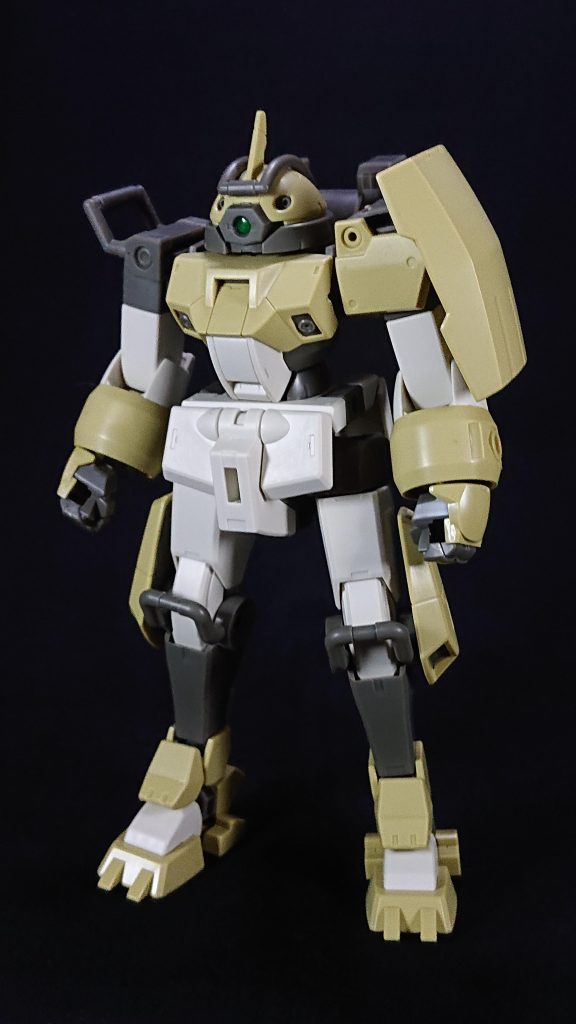 素組みの状態水星でも ムセル…⁉️ レッドショルダーあの有名な伝説のロボットアニメを連想させる機体だったので、少し遊び心を入れてみました。