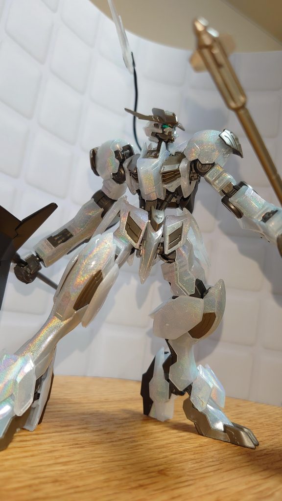 バルバトスルプスレクス  モノクロ×ホロシルバー–5枚目/制作者：あいら