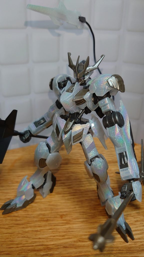 バルバトスルプスレクス  モノクロ×ホロシルバー–4枚目/制作者：あいら