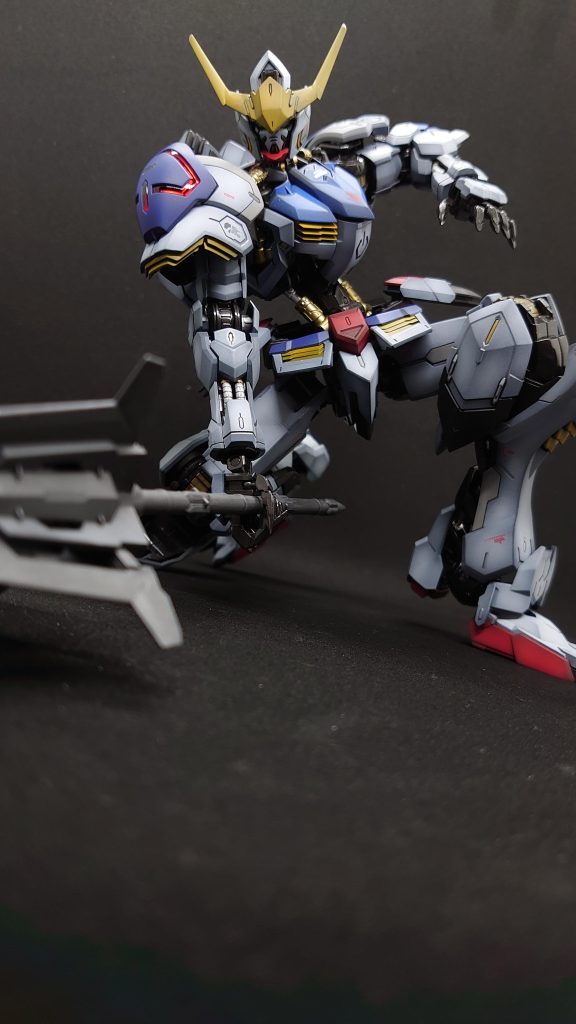 メイス　ドゴーン！箱絵ほど格好良くはならず…w