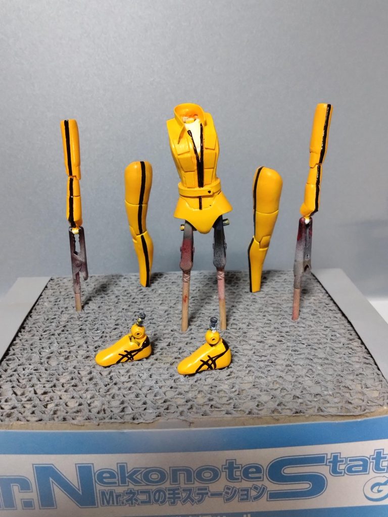 途中画像撮影してたのですが保存されていなかったので後から撮影。スニーカーのラインはマスキング大変そうでフリーハンドでいっちやいました。😄