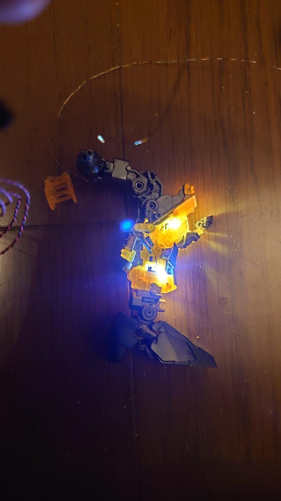 途中の製作画像です。足の部分のフレーム画像がキレイだったので載せてみました。