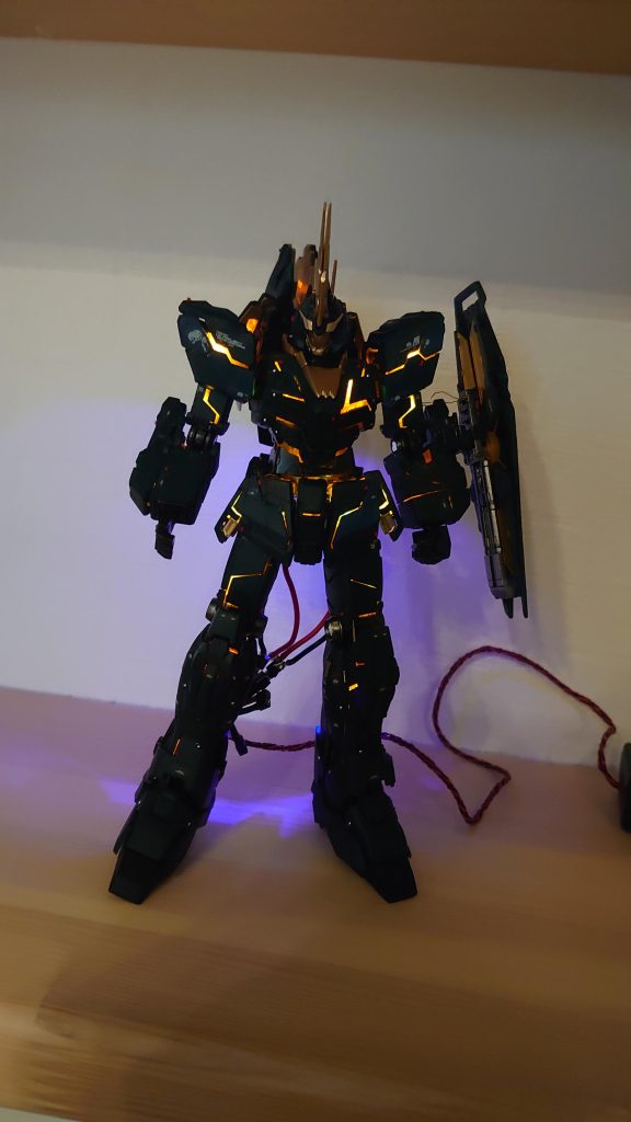 漏れ出す黄金のサイコミュ