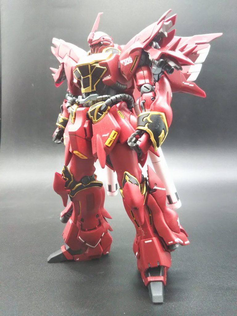 ギリ自立します。