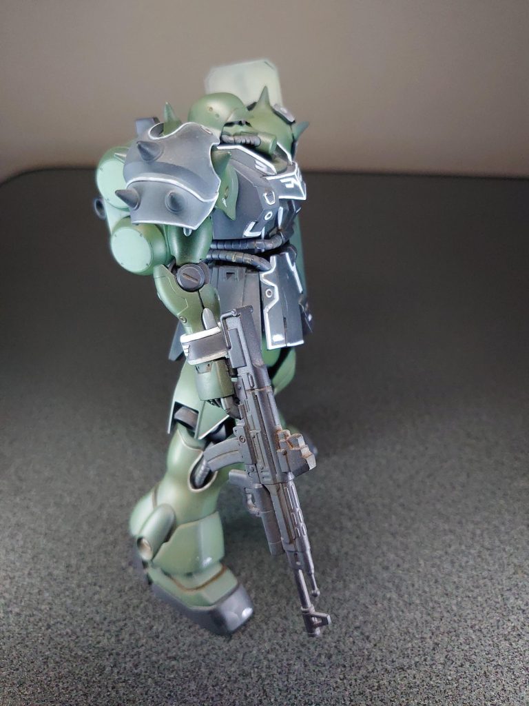 HGUCギラ・ズール親衛隊機–3枚目/制作者：よっぴ猿