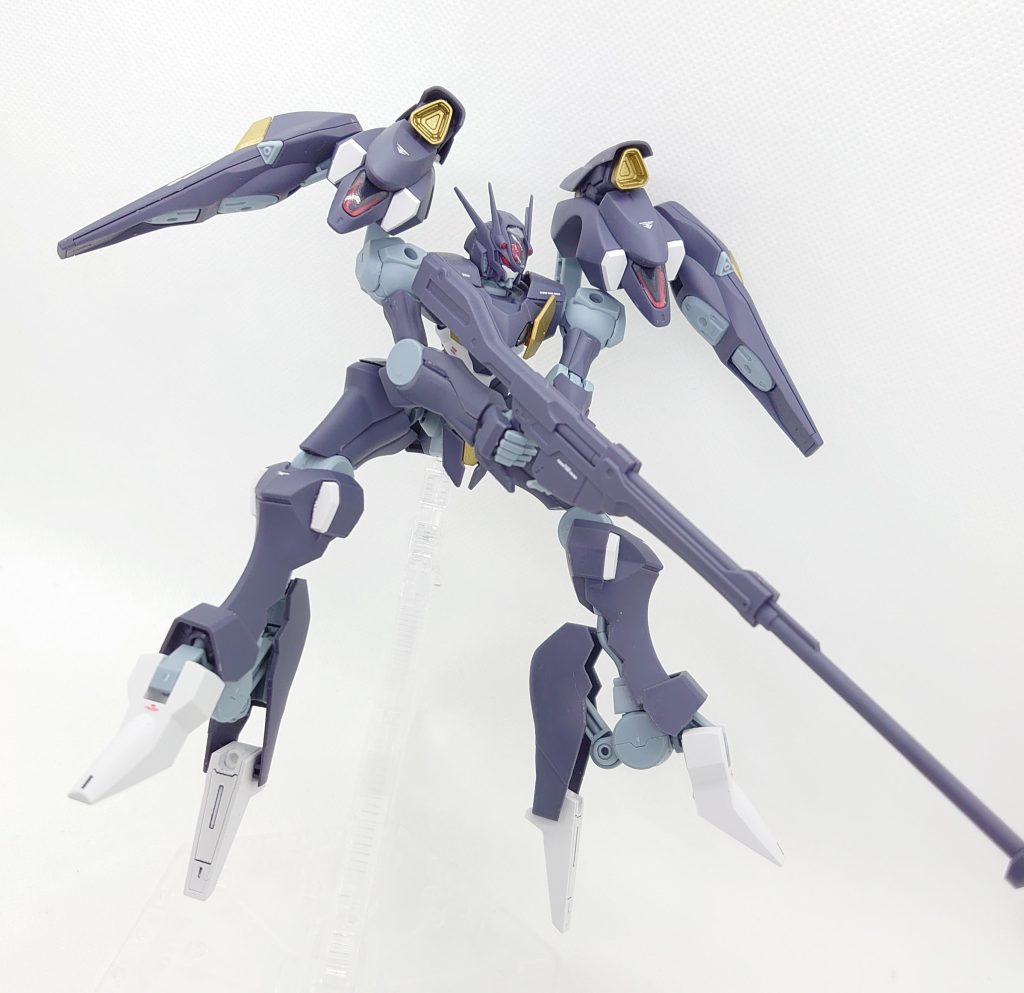 マスクは外してガンダムフェイスとしています。