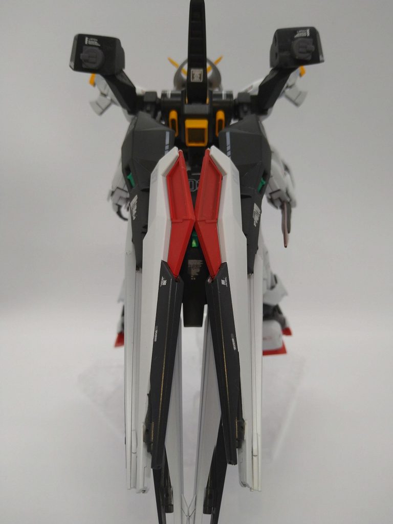 バックショットです。3機の大型シールドガンビットを装備してます。