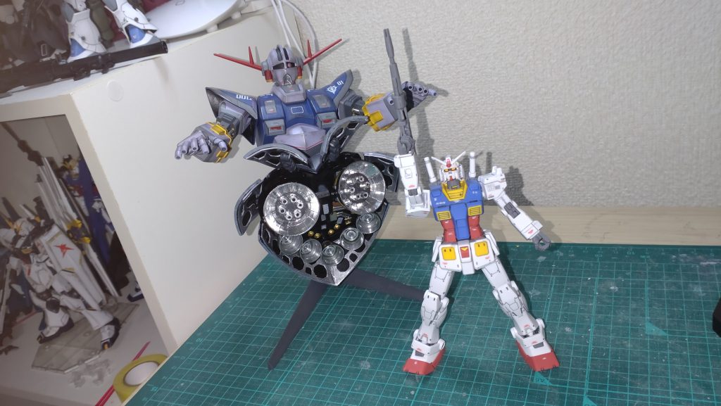 オリジンガンダムと。