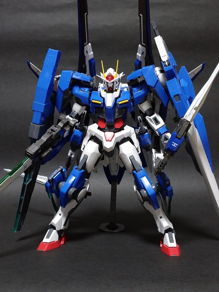 正面から。アチコチ画面からはみ出します。装備が重過ぎて背中の軸だけでは不安なので、アクションベースで浮遊させるのは諦めました…