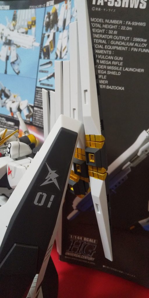 :なんと言っても代表的な装備フィンファンネルだ。…私もニュータイプの霊的能力を持ちたいな。私もファンネル等を思うがままに操りたいな。