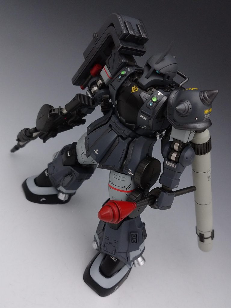 最初の武装はザクマシンガンだけで流石にそれはないだろう、とハンドグレネードに柄を追加した物、ナイフとパンツァーファーストと武装の追加をしました。シールドは前にも使ったティエレンのシールドを重ねてます。