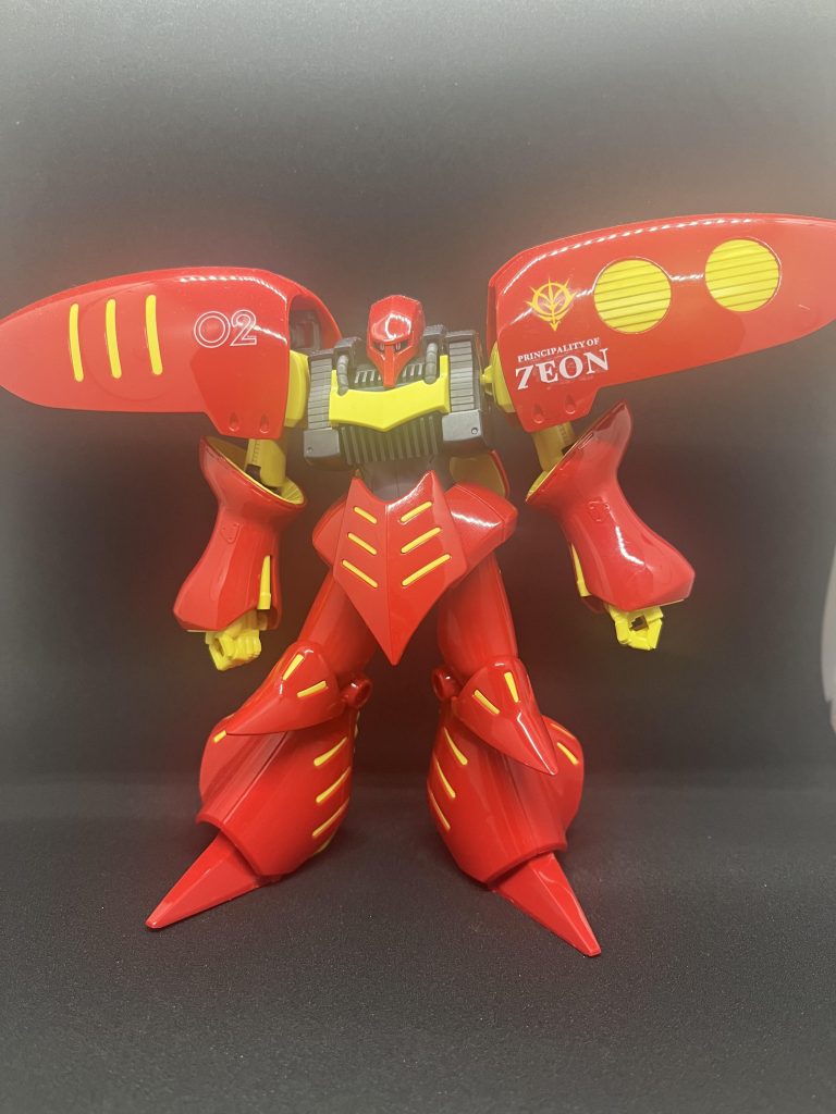 キット付属のシールは使わず、余ってた水性デカールを貼ってます。