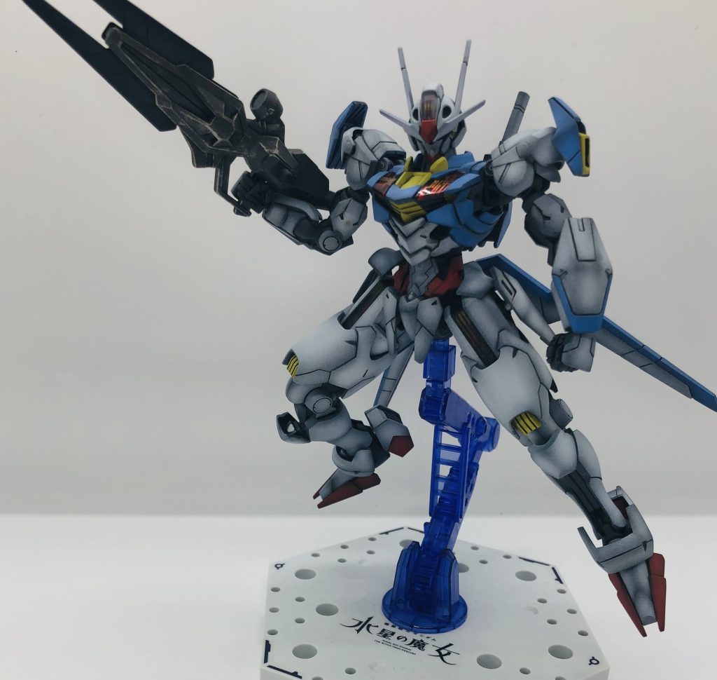 ルブリスよりも可動範囲がやや窮屈な感じがします。