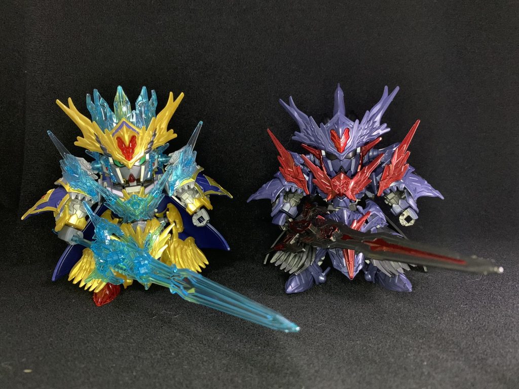 通常のアーサーと並べて。