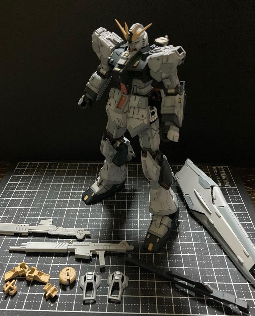 グレーのトーンは何回やっても後から後悔しますね😭まぁ、他のモデラーさん達の色合いに目移りしまくってる自分が悪いんですけどね😅