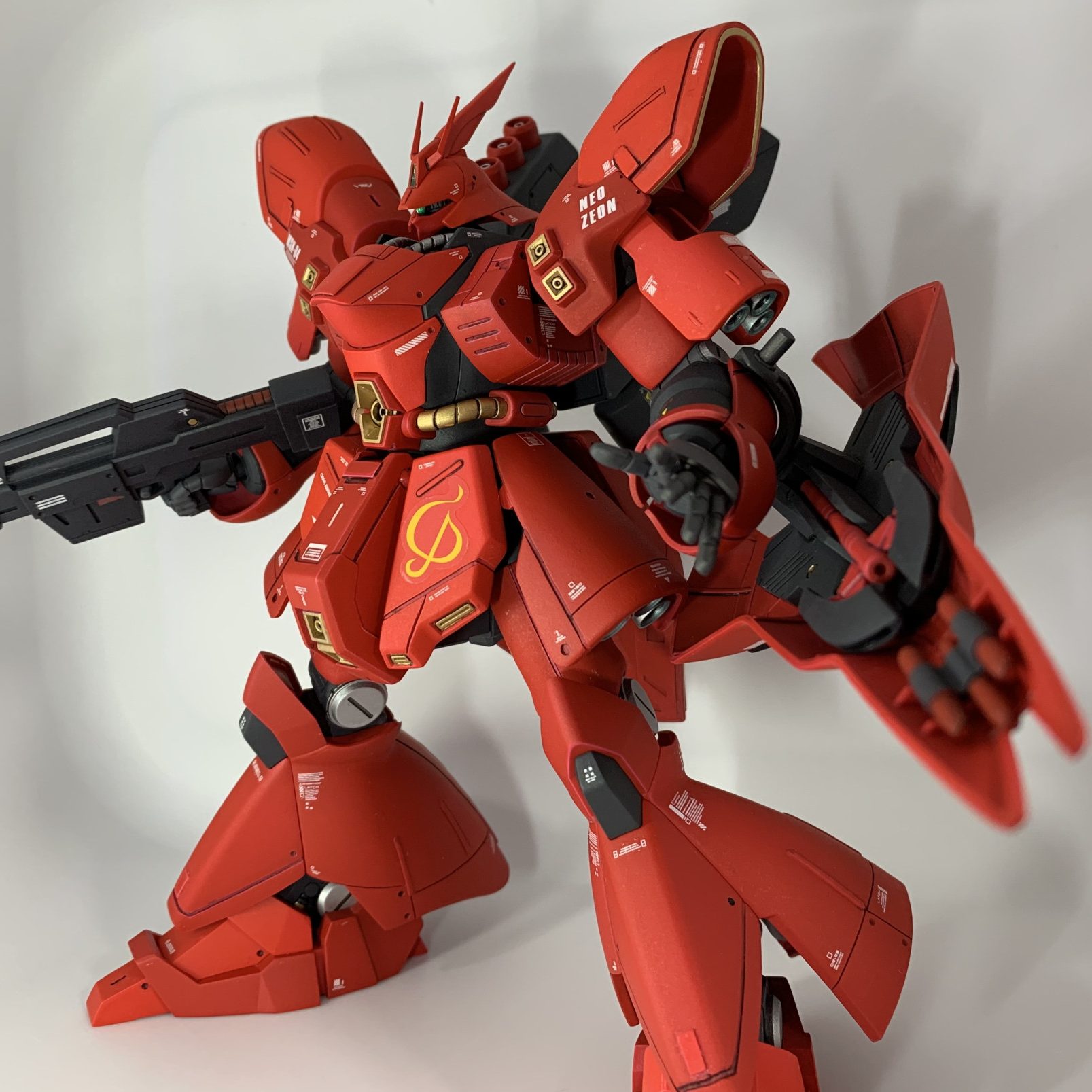 HGサザビー 全塗装｜O846さんのガンプラ作品｜GUNSTA（ガンスタ）