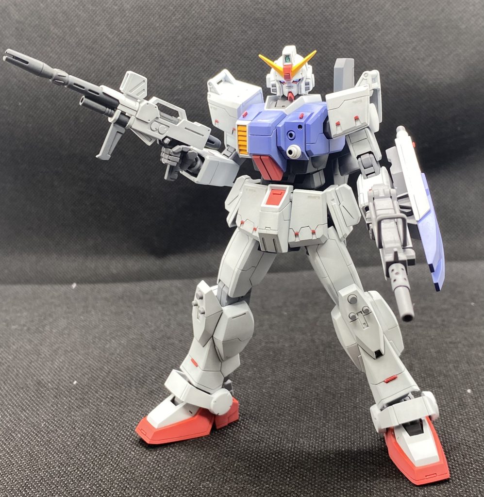 HGUC陸戦型ガンダム–2枚目/制作者：パティシエ