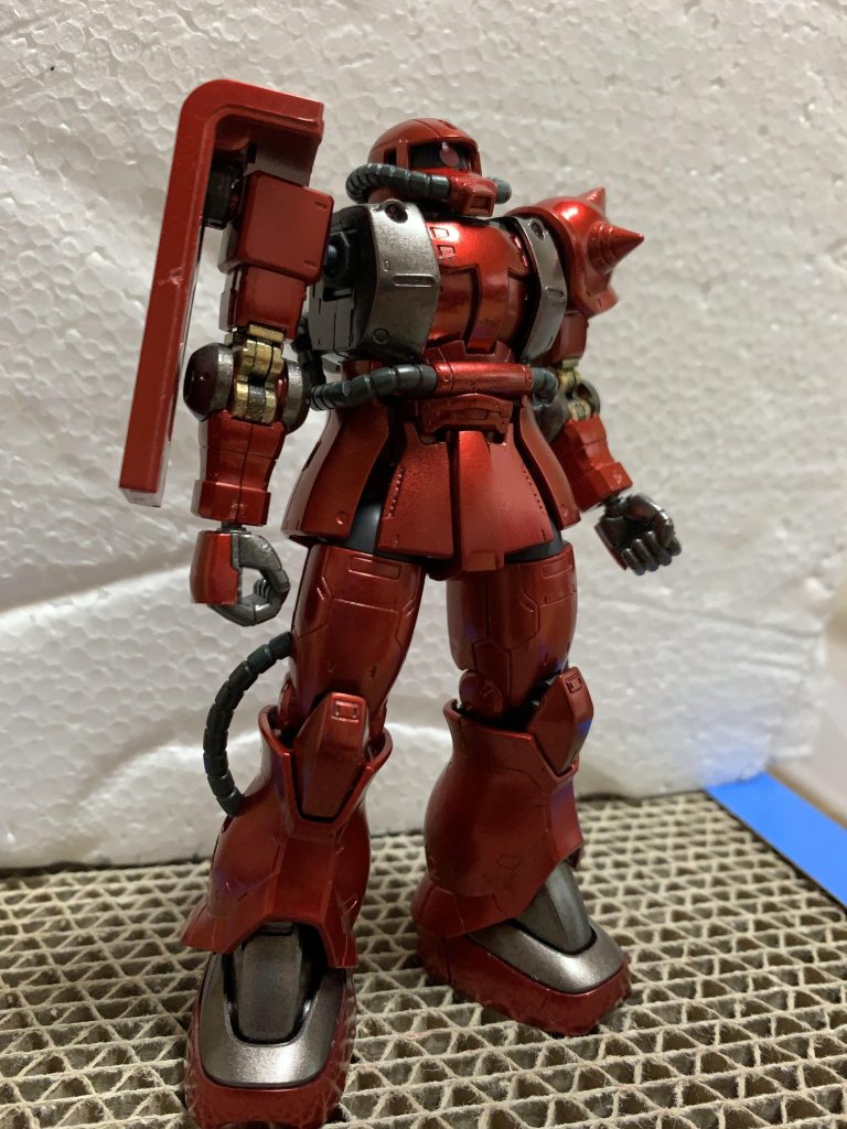 ジャンクザクのガンダムマーカーと電動エアブラシの試し塗りです。なかなかグッドルッキングです。