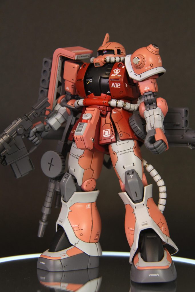 腰部、前腕部及び左肩アーマーのディテール追加パイプ部総取替腰部フロントアーマーと脚甲部のスジボリバズーカ及びマシンガンの腰部取付ツノ部をカット