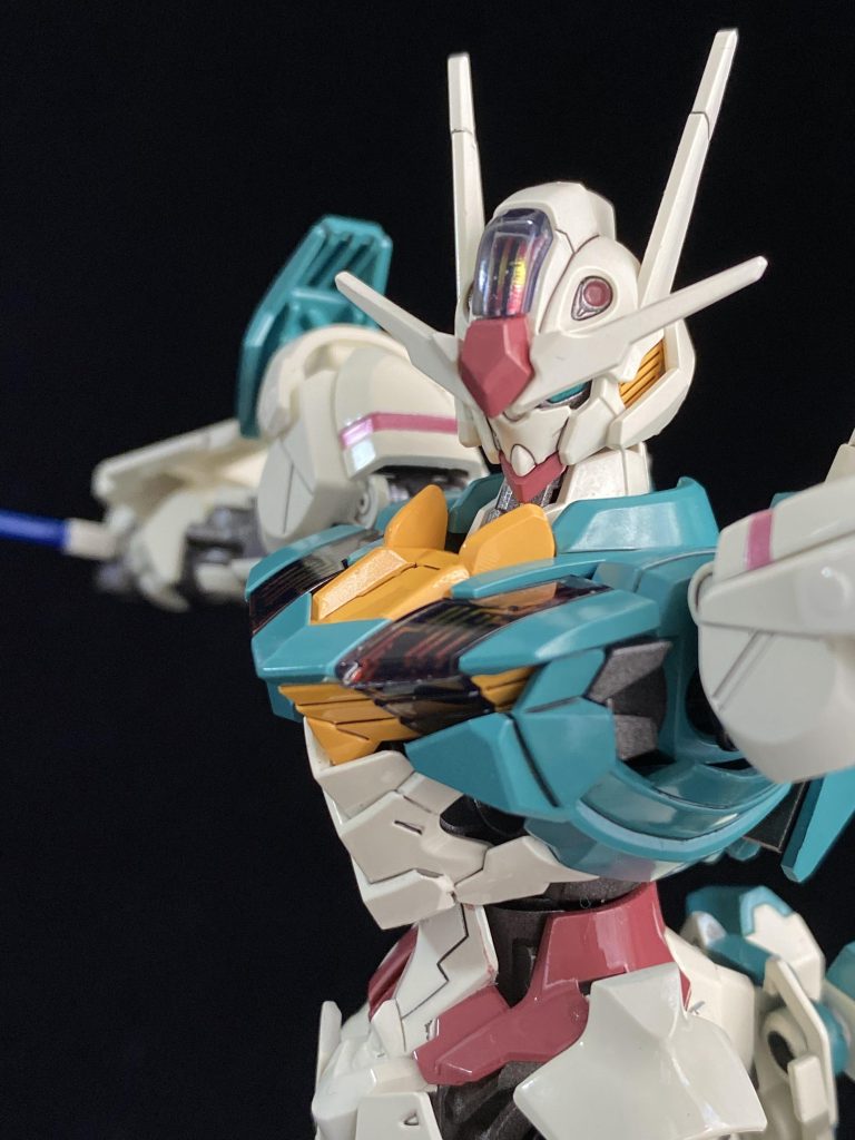 ビームサーベルで切り付け前のアップ