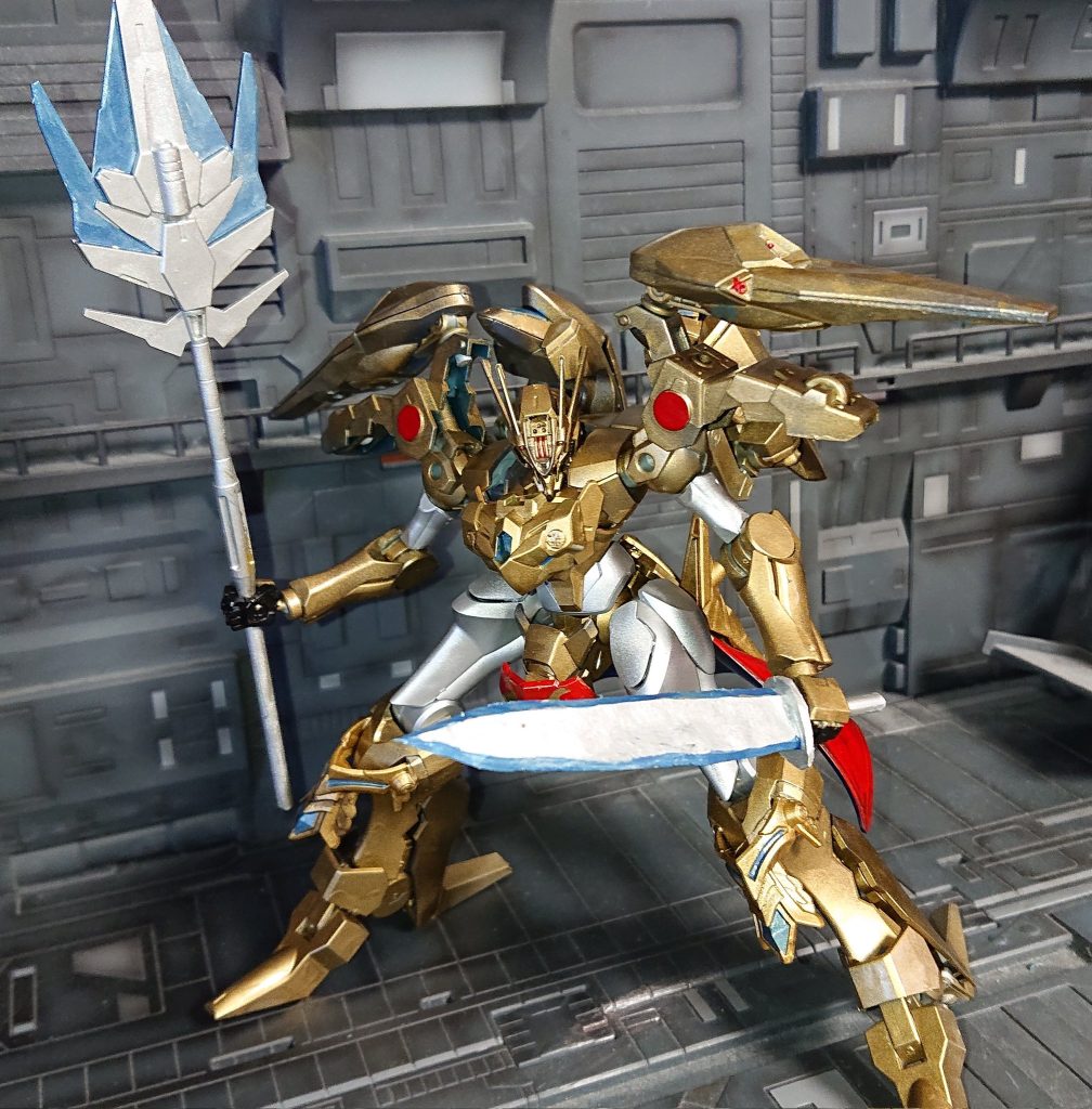 黄金騎士ファラクト–3枚目/制作者：アレス