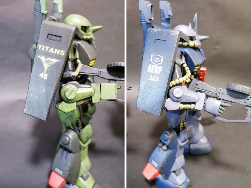 肩シールドも左右拡張しボリュームアップ。脚スラスター上部も物足らないので余ったスラスターつけました。