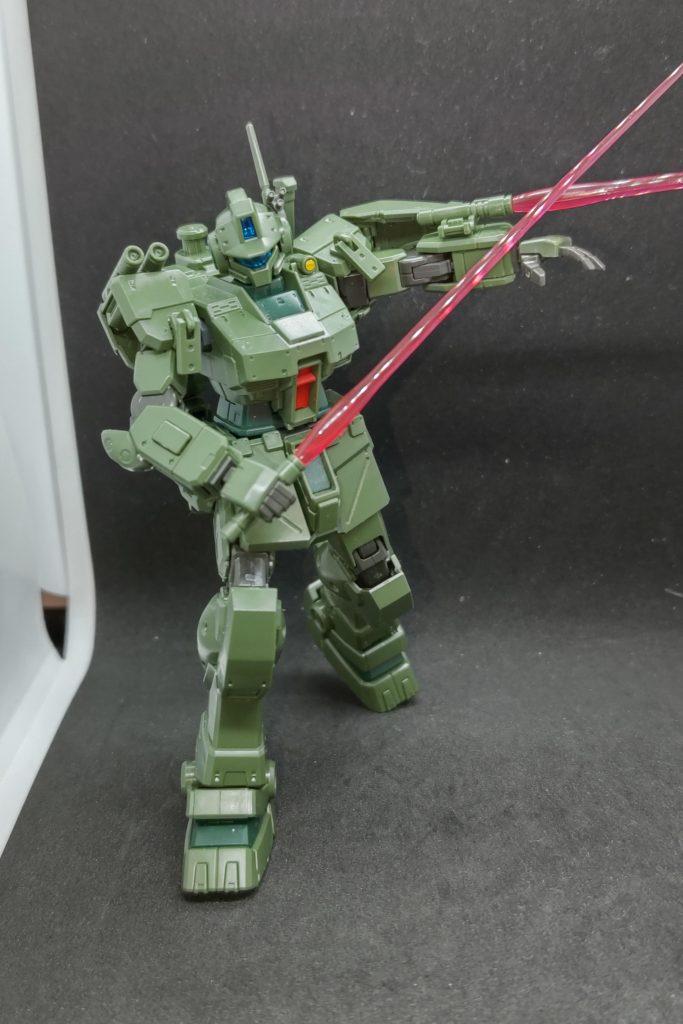 サーベルラックも腕部にあります。逆の手に移植させたり、肩に引っ掛けるのもあり。二個買いして左右対称にしても良いかも。そんなわけで新年一発目、ジム・スパルタンでした。ご閲覧、ありがとうございました。