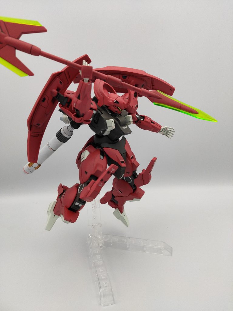 劇中のビームジャベリン投擲シーンをイメージ。