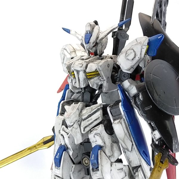 HGガンダムバエル