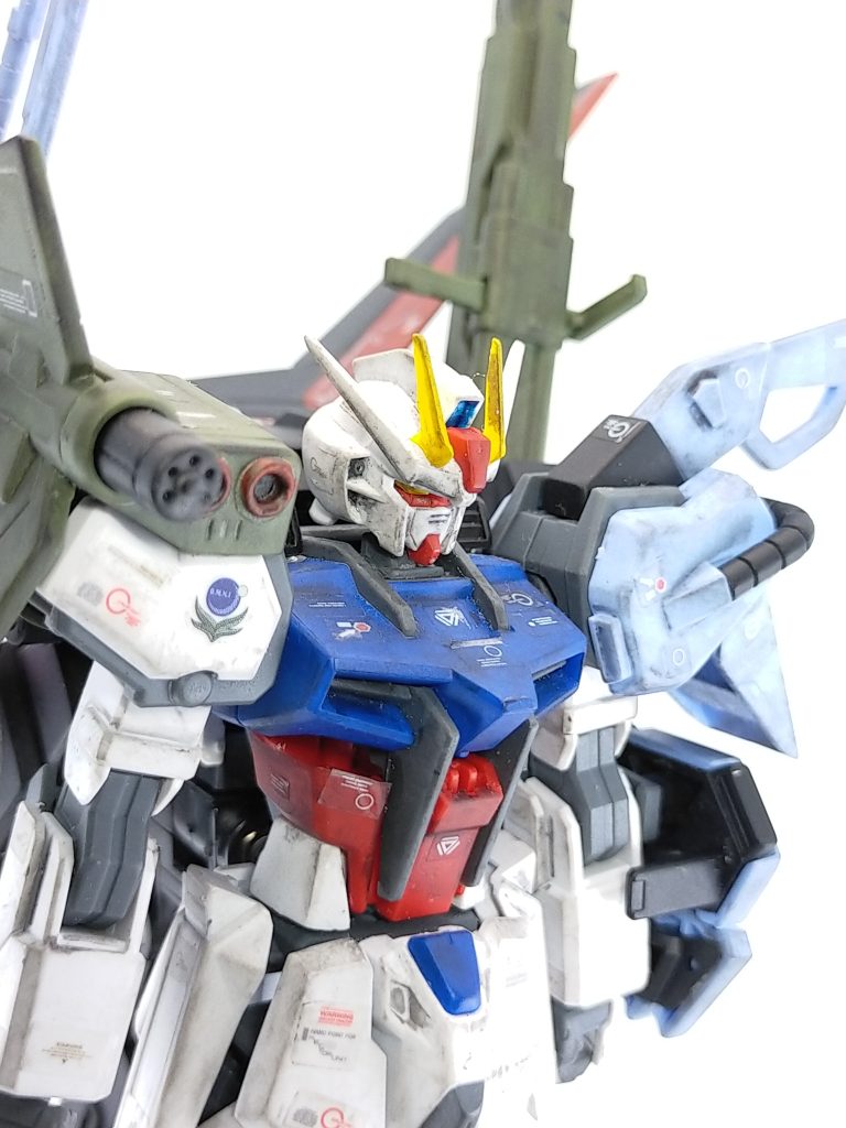 多くの方が挑戦していますが、ホント簡単にEGに装着が可能。シールド部分だけがうまく装着できませんでしたが、接続パーツを切断する事で可能